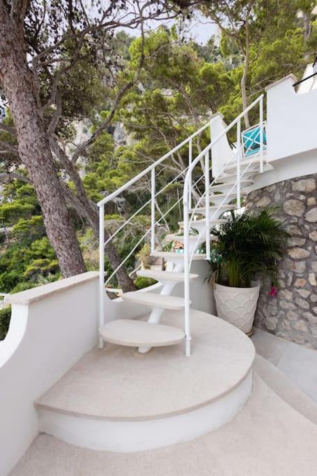 Exceptionnel Pieds Dans L'Eau Capri Exterior photo